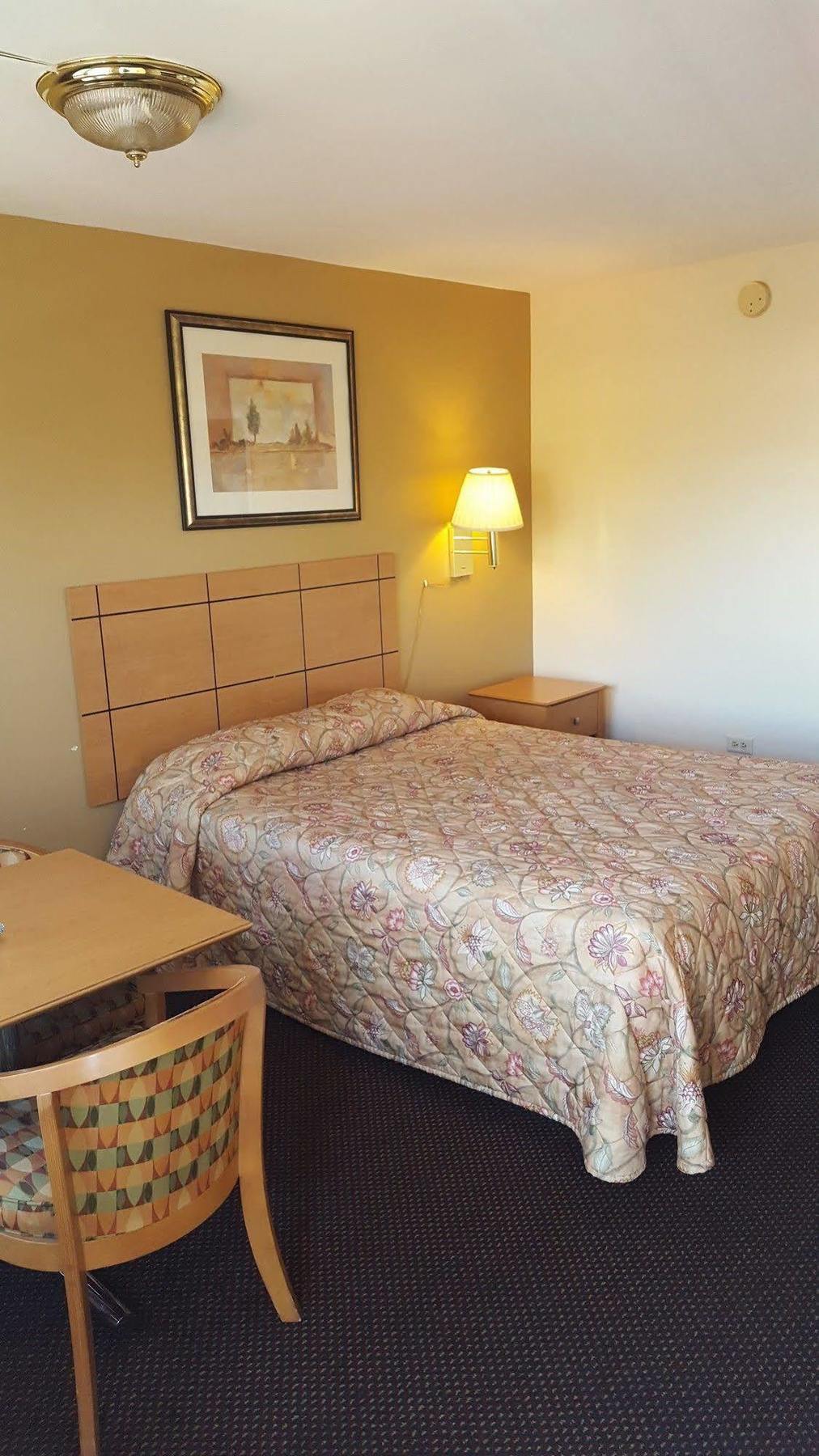 New Relax Inn Bridgeview Luaran gambar